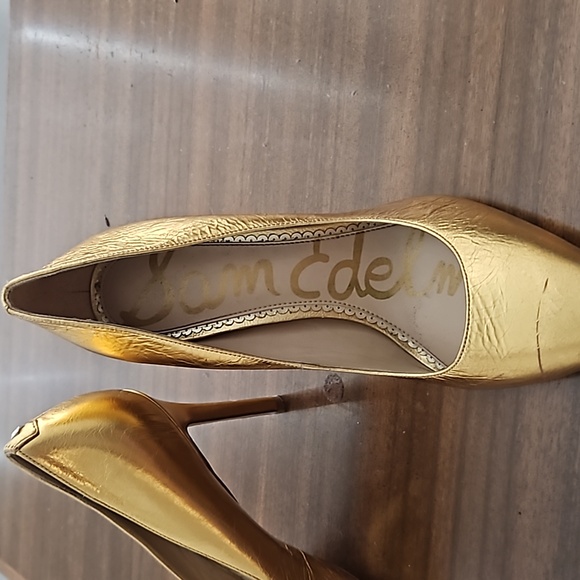 Sam Edelman Gold Stiletto Pumps - Picture 3 of 8